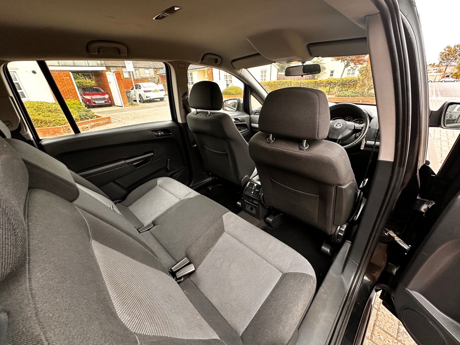 Used Vauxhall Zafira 2013 for sale - 77329317: Photo 57