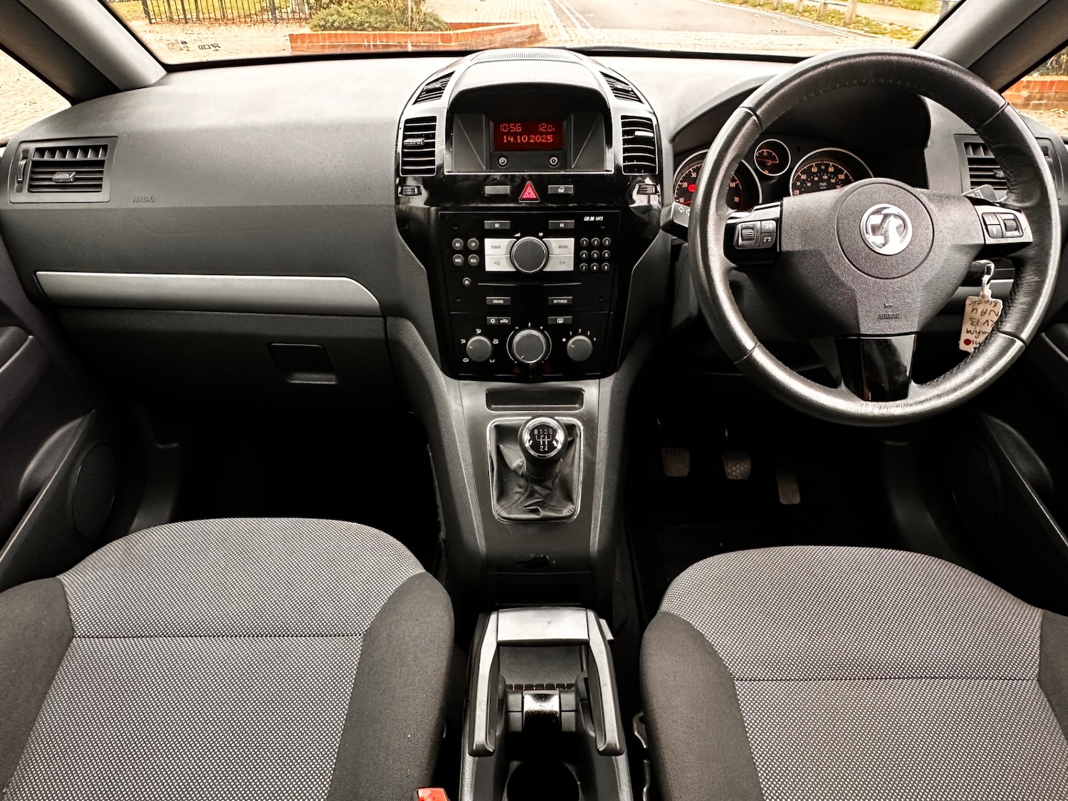 Used Vauxhall Zafira 2013 for sale - 77329317: Photo 85