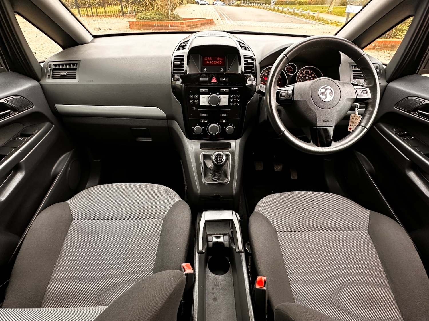 Used Vauxhall Zafira 2013 for sale - 77329317: Photo 86