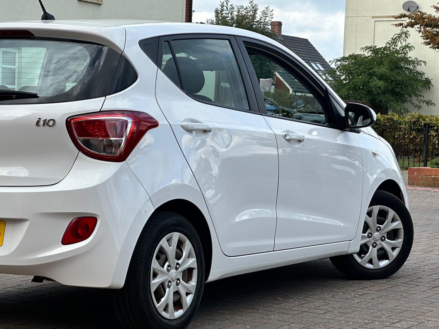 Used Hyundai i10 2014 for sale - 76094769: Photo 18