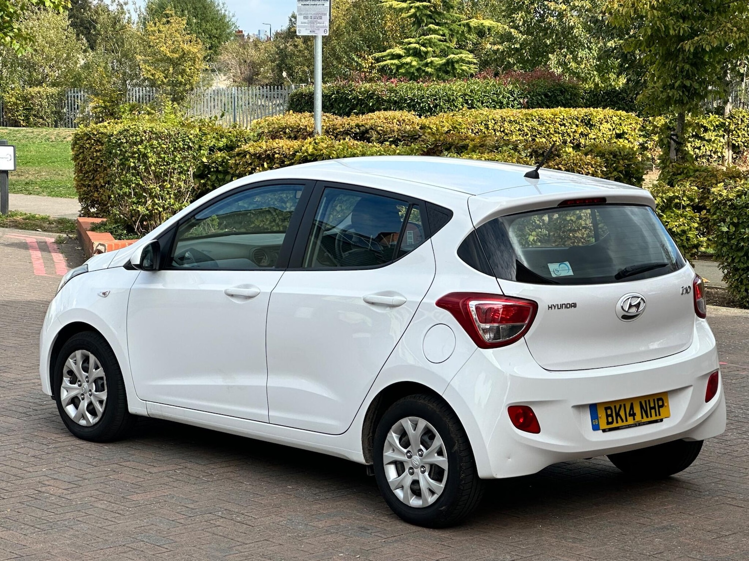 Used Hyundai i10 2014 for sale - 76094769: Photo 34