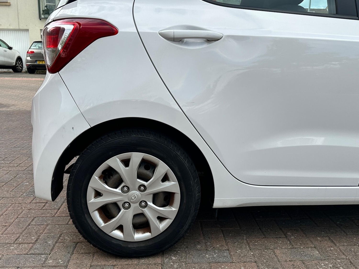 Used Hyundai i10 2014 for sale - 76094769: Photo 38