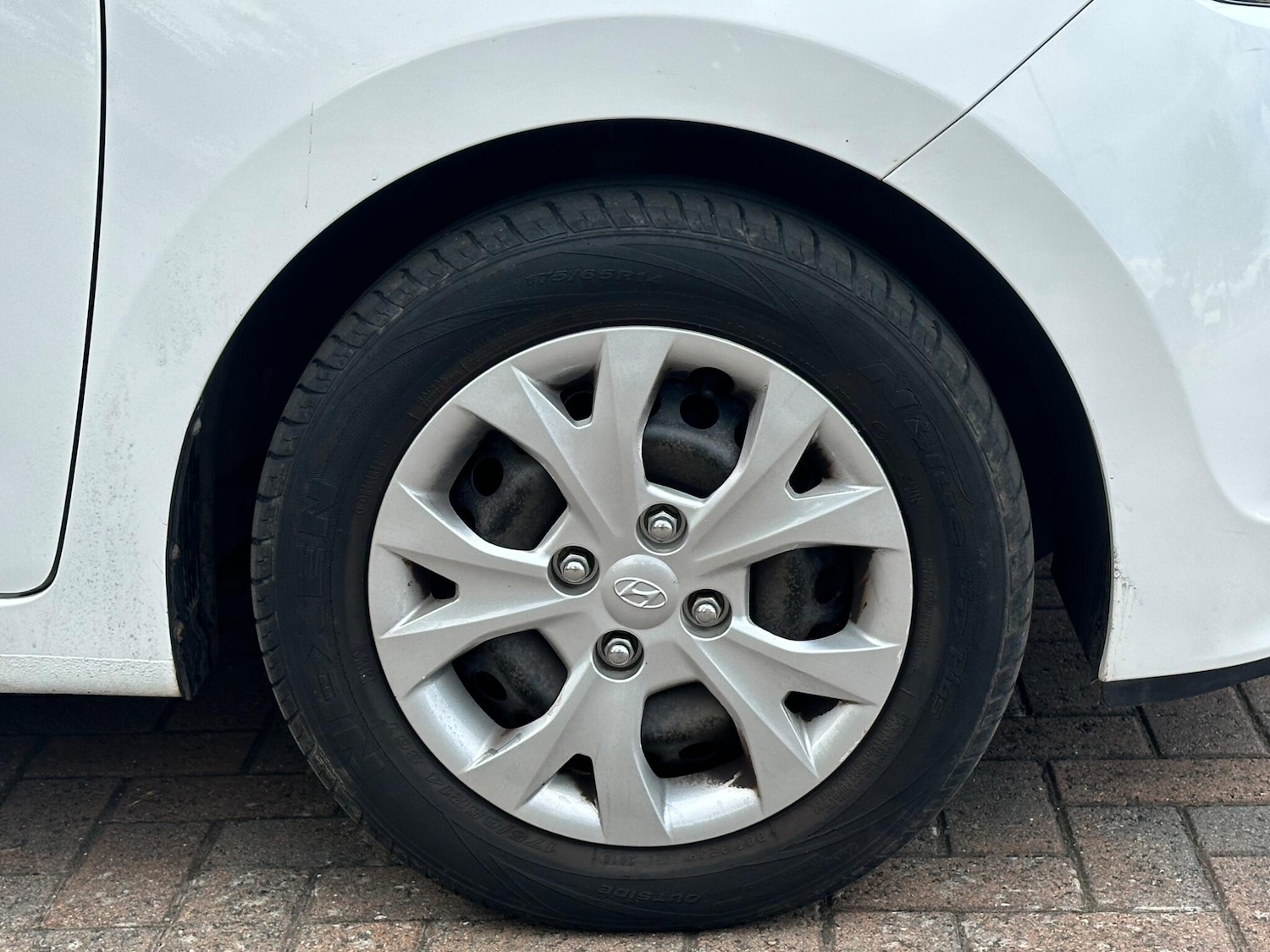 Used Hyundai i10 2014 for sale - 76094769: Photo 44