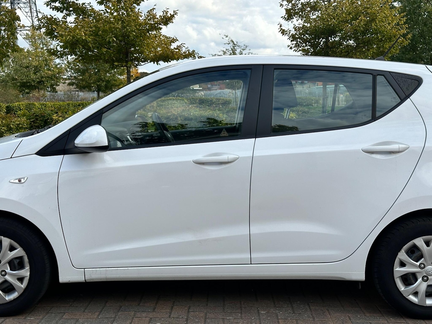 Used Hyundai i10 2014 for sale - 76094769: Photo 48