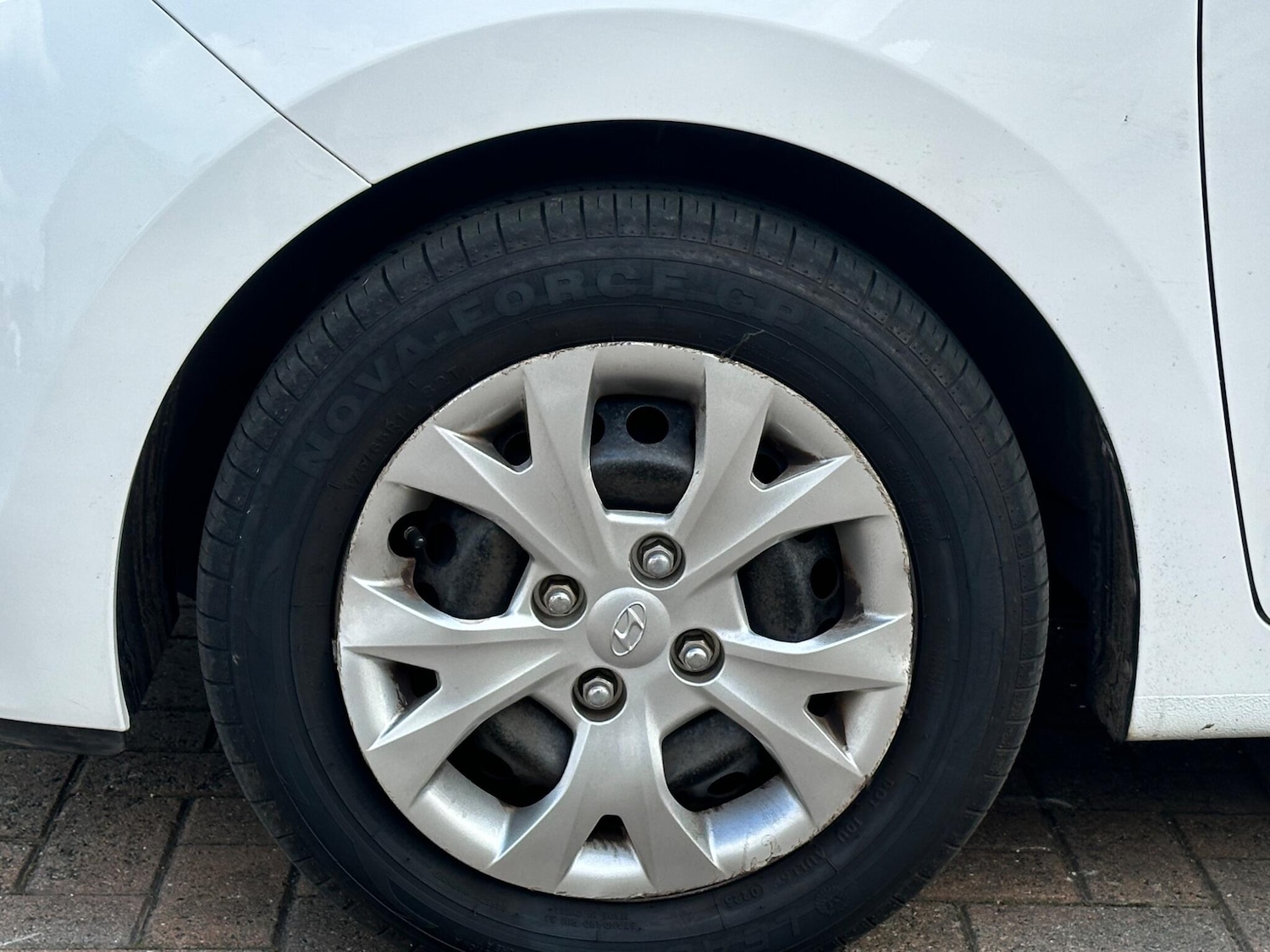 Used Hyundai i10 2014 for sale - 76094769: Photo 49