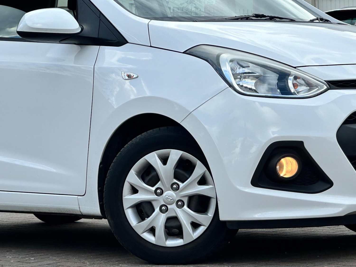 Used Hyundai i10 2014 for sale - 76094769: Photo 5