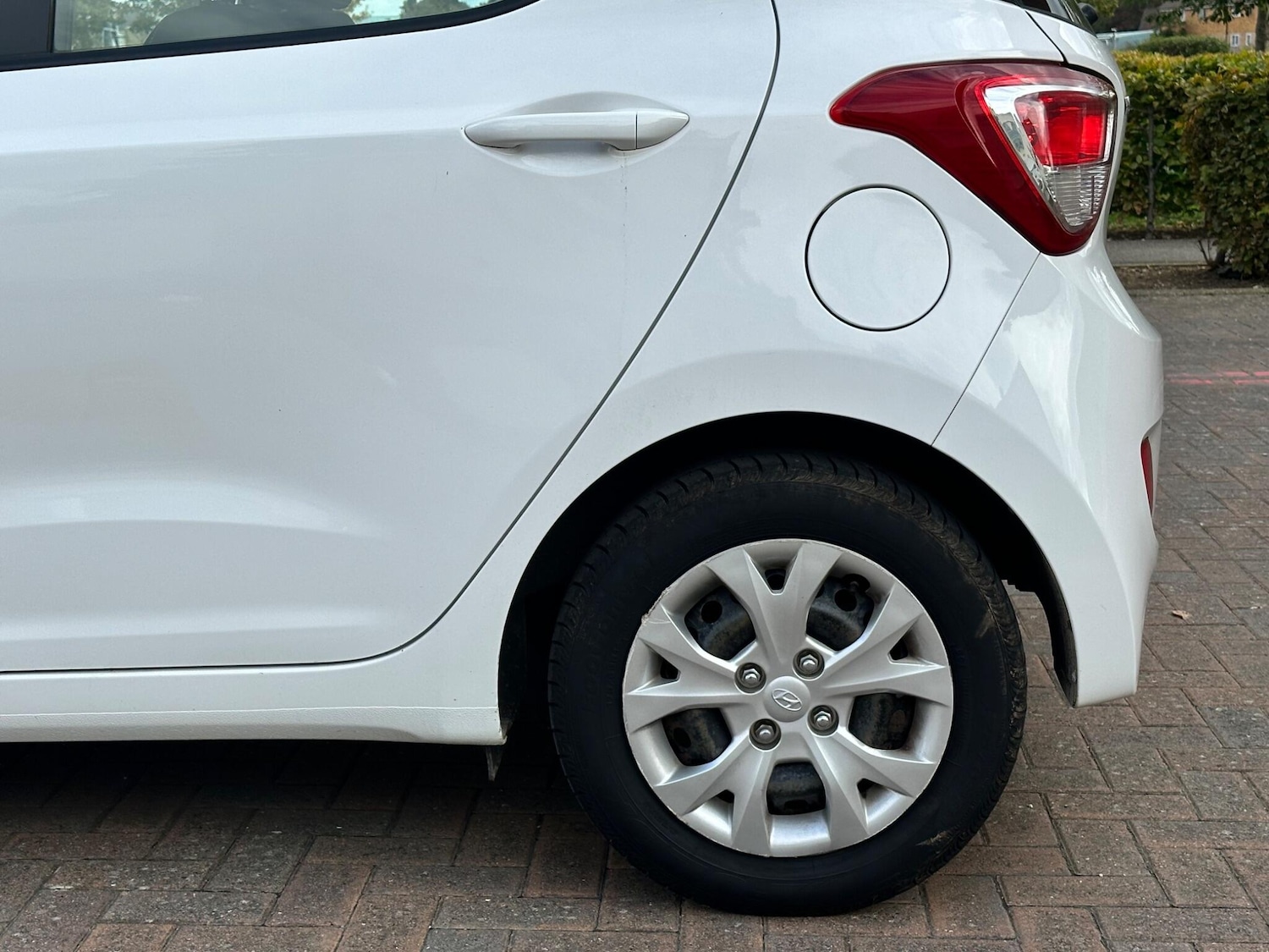 Used Hyundai i10 2014 for sale - 76094769: Photo 57