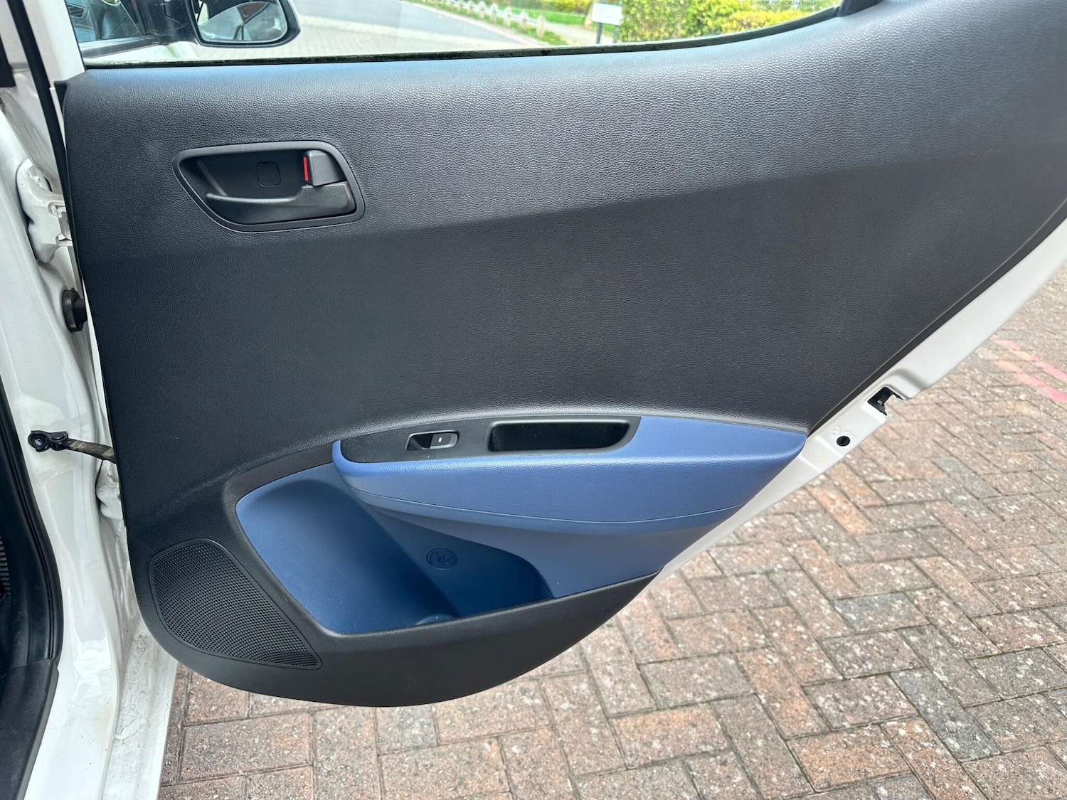 Used Hyundai i10 2014 for sale - 76094769: Photo 72