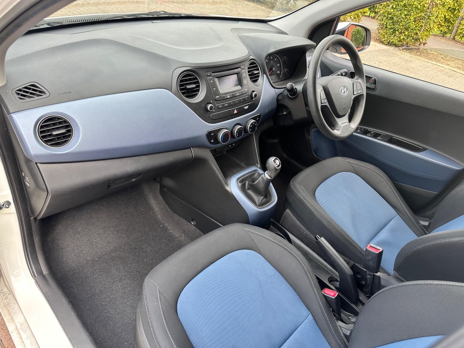 Used Hyundai i10 2014 for sale - 76094769: Photo 76