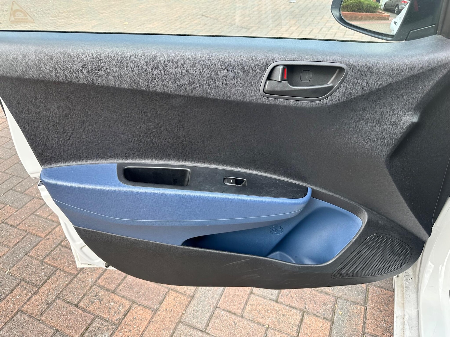 Used Hyundai i10 2014 for sale - 76094769: Photo 77