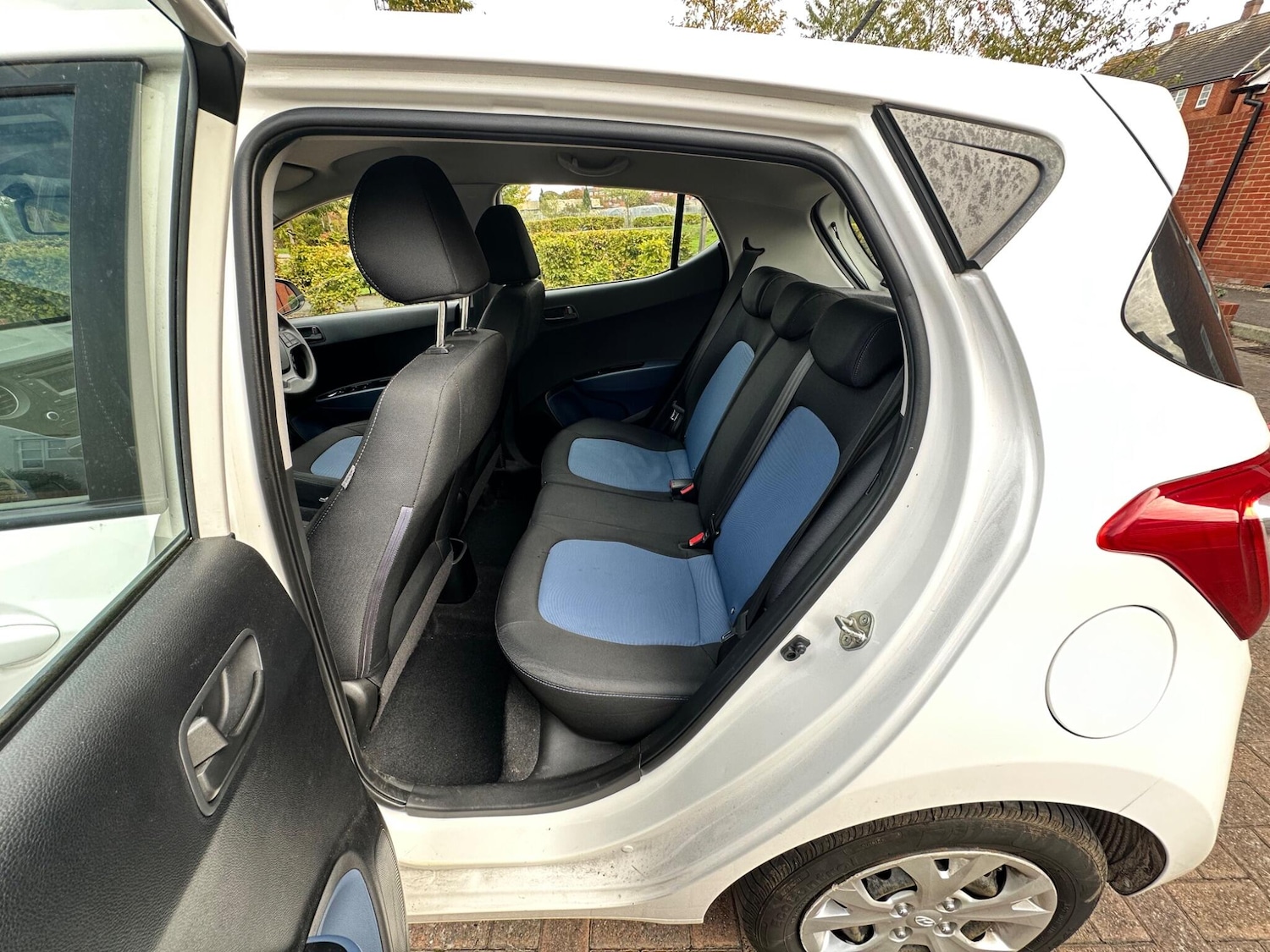 Used Hyundai i10 2014 for sale - 76094769: Photo 80