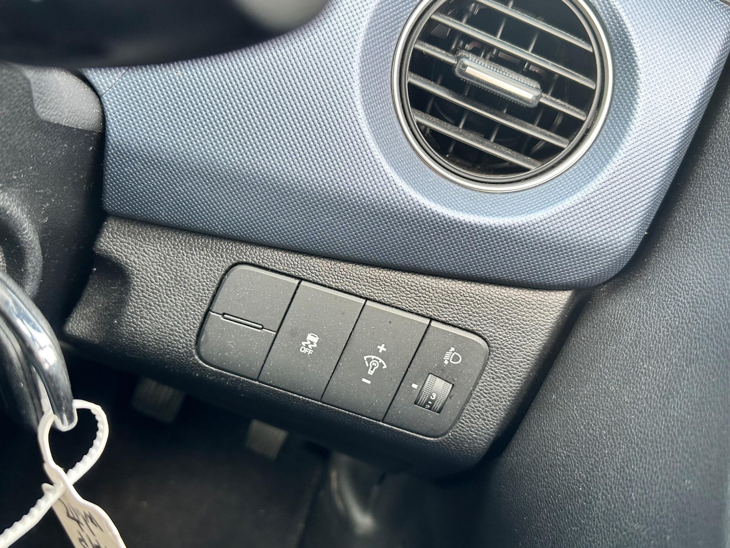 Used Hyundai i10 2014 for sale - 76094769: Photo 93