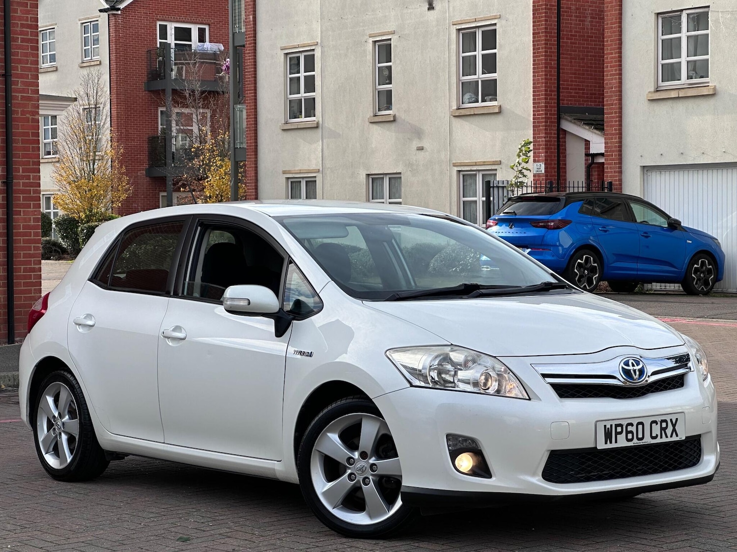 Used Toyota Auris 2011 for sale - 76174819: Photo 2