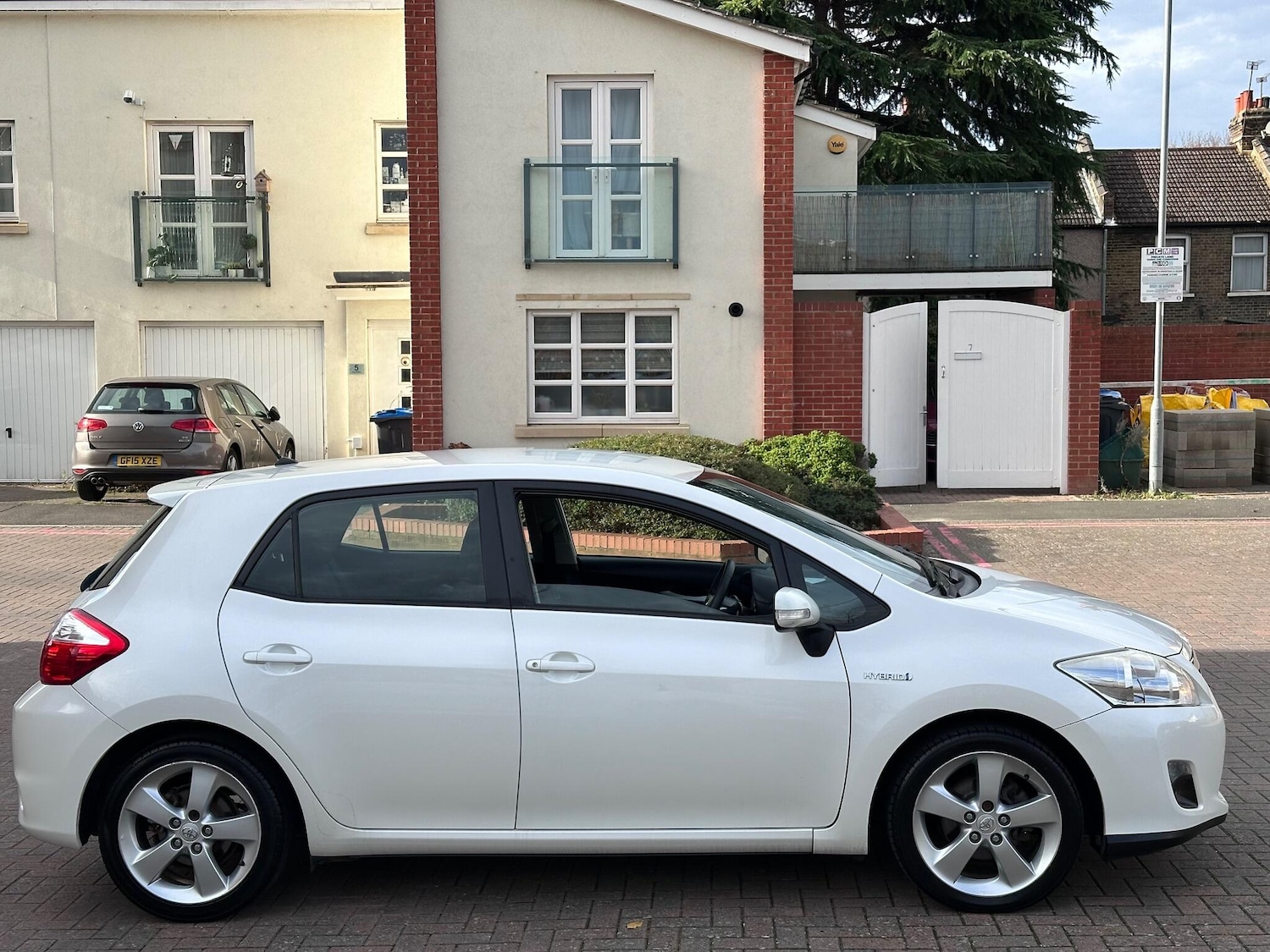 Used Toyota Auris 2011 for sale - 76174819: Photo 24