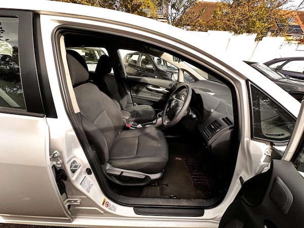 Used Toyota Auris 2011 for sale - 76174819: Photo 24