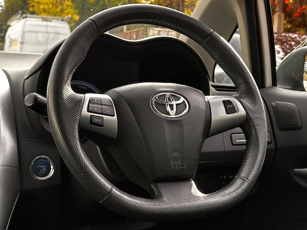 Used Toyota Auris 2011 for sale - 76174819: Photo 35