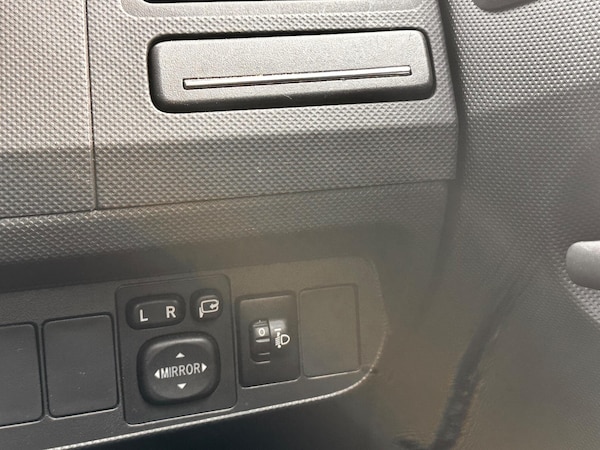 Used Toyota Auris 2011 for sale - 76174819: Photo 47