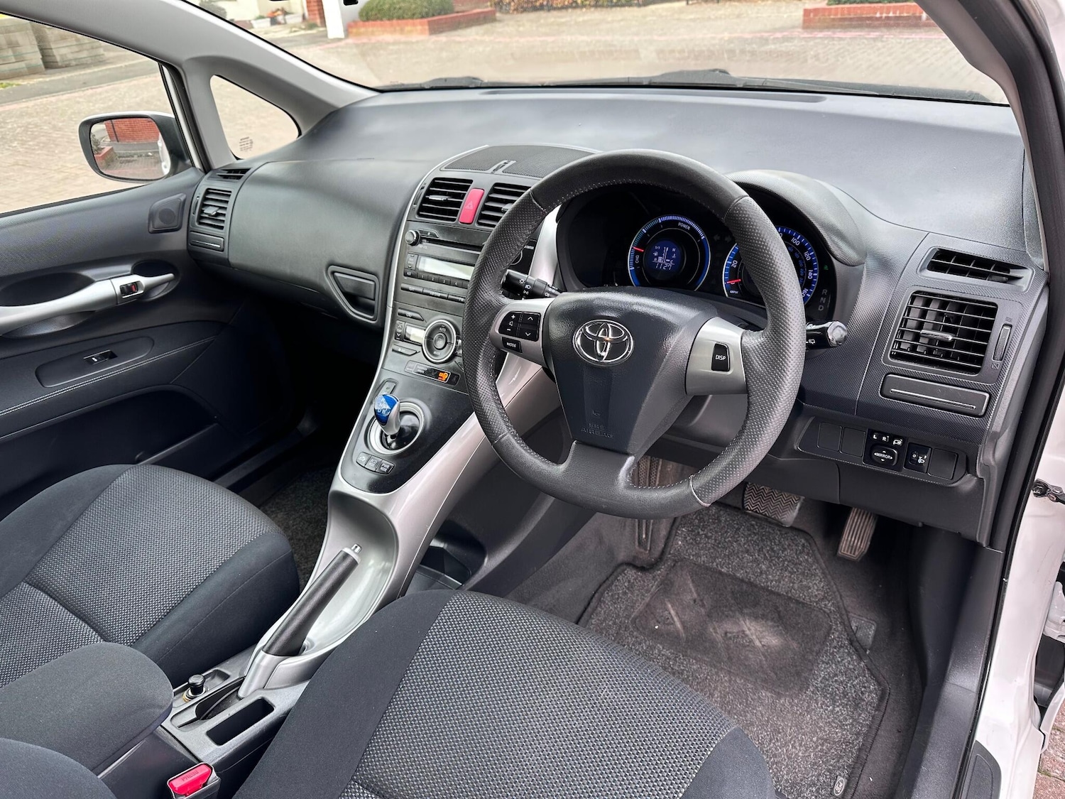 Used Toyota Auris 2011 for sale - 76174819: Photo 61