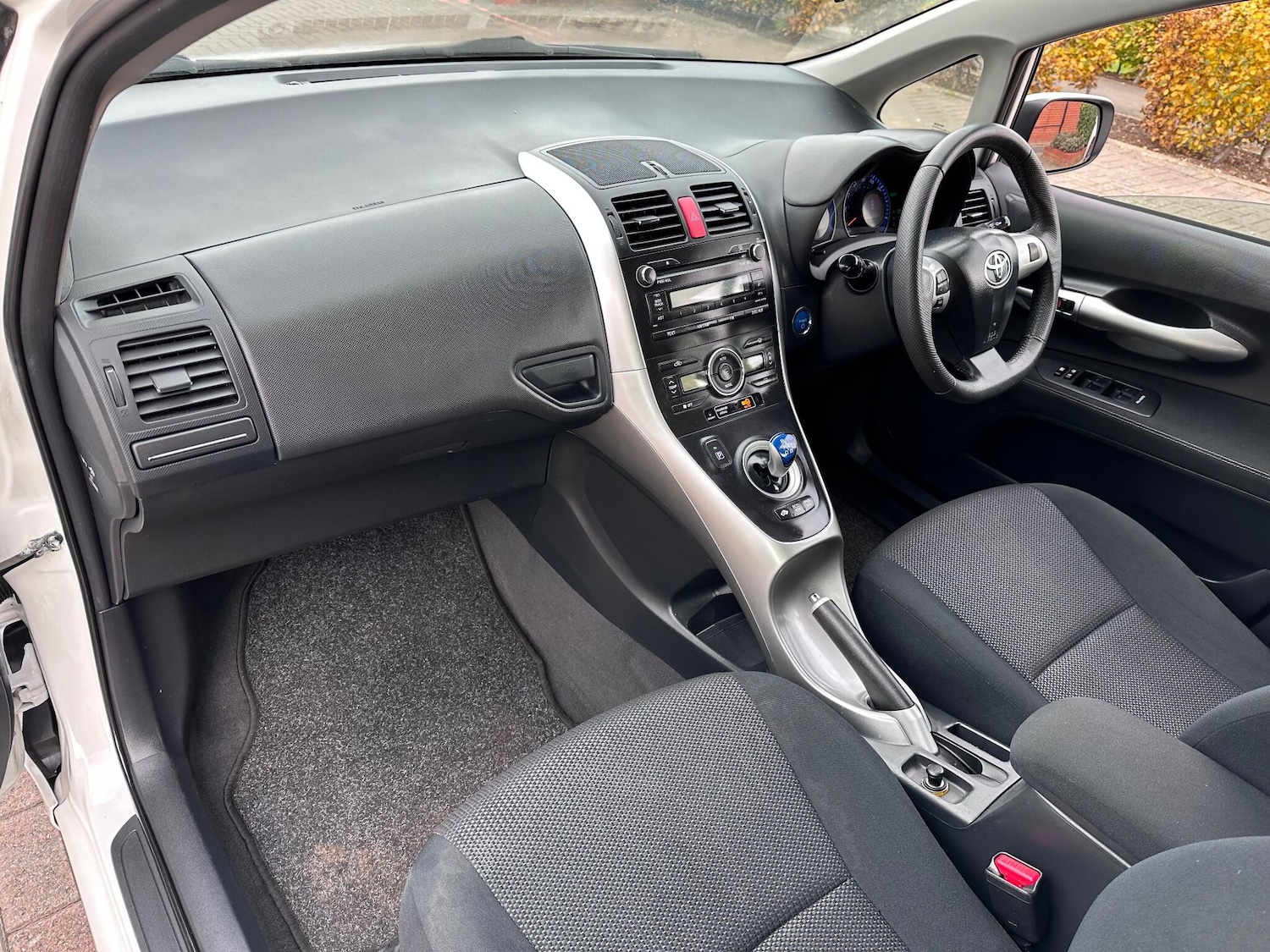 Used Toyota Auris 2011 for sale - 76174819: Photo 78