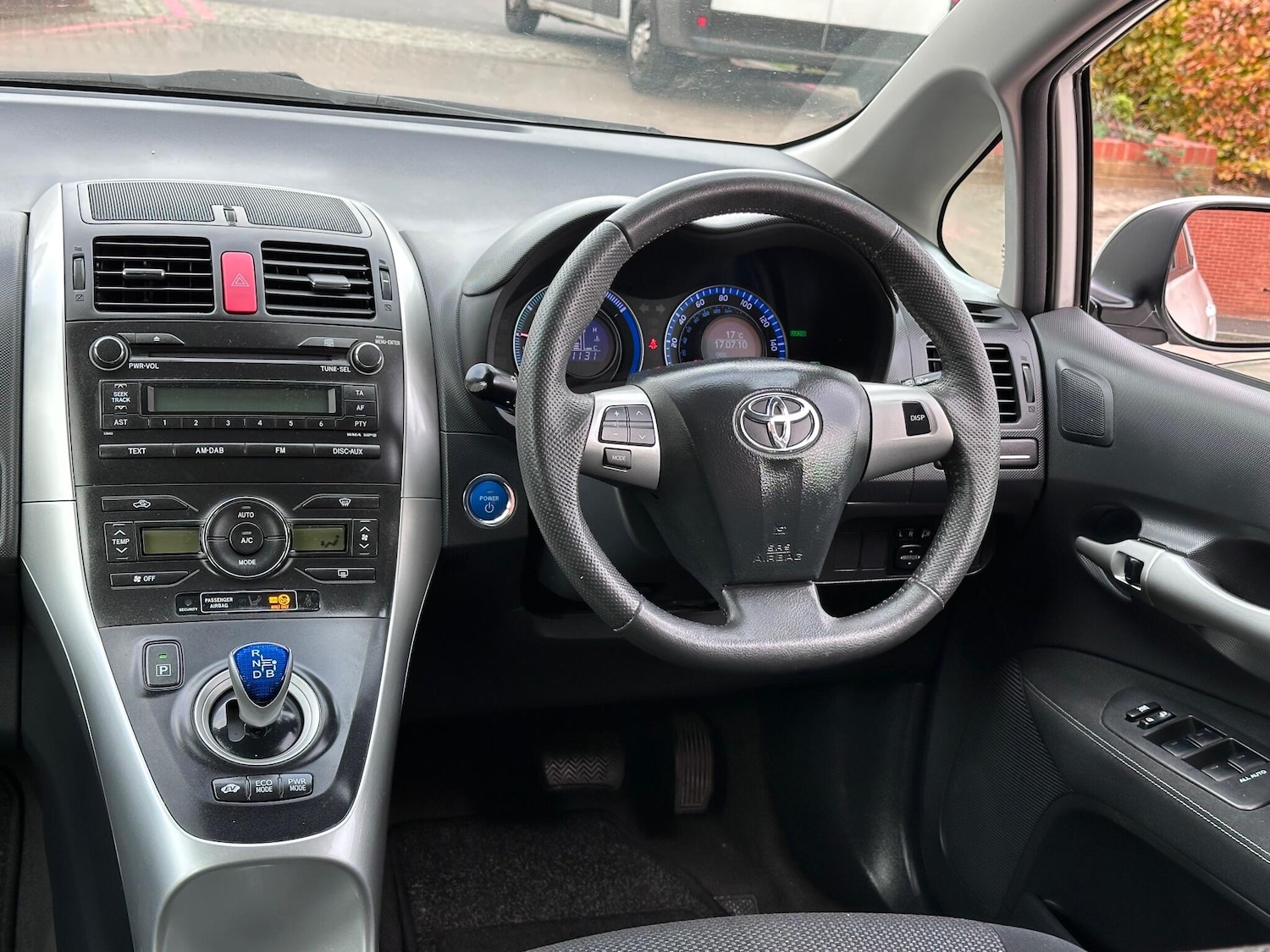 Used Toyota Auris 2011 for sale - 76174819: Photo 87