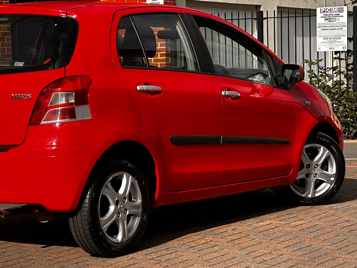 Used Toyota Yaris 2010 for sale - 75978800: Photo 13