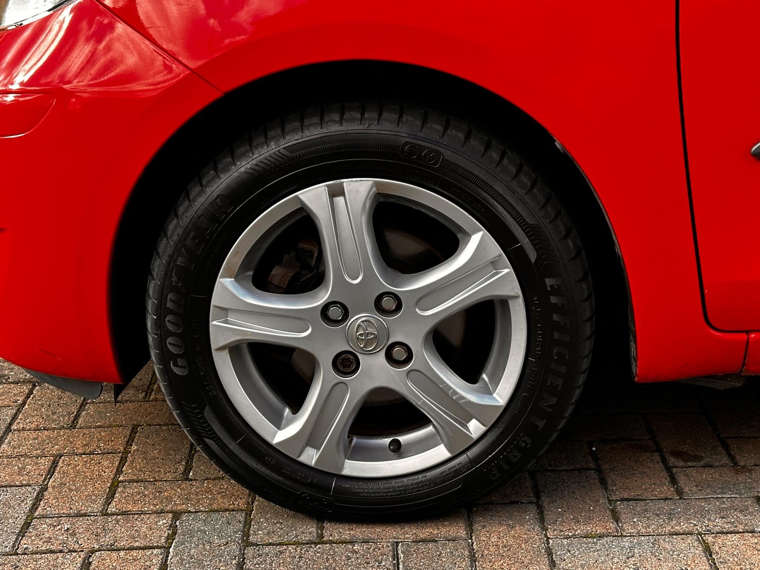 Used Toyota Yaris 2010 for sale - 75978800: Photo 73