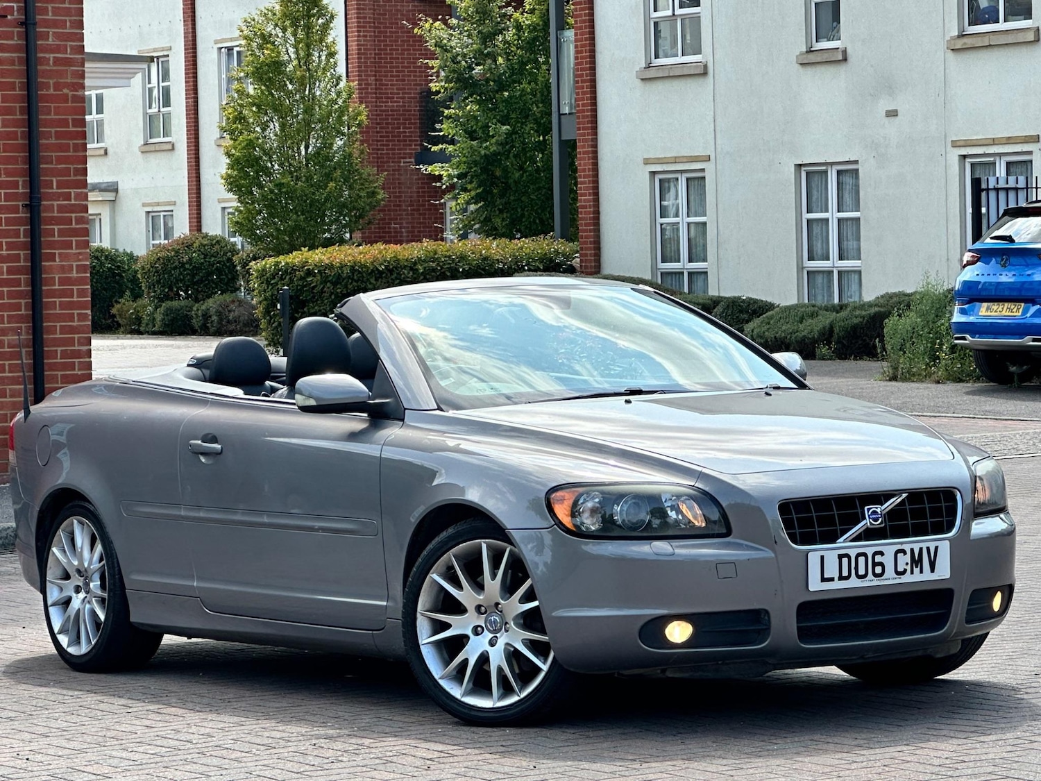 Used Volvo C70 2006 for sale - 77229650: Photo 2