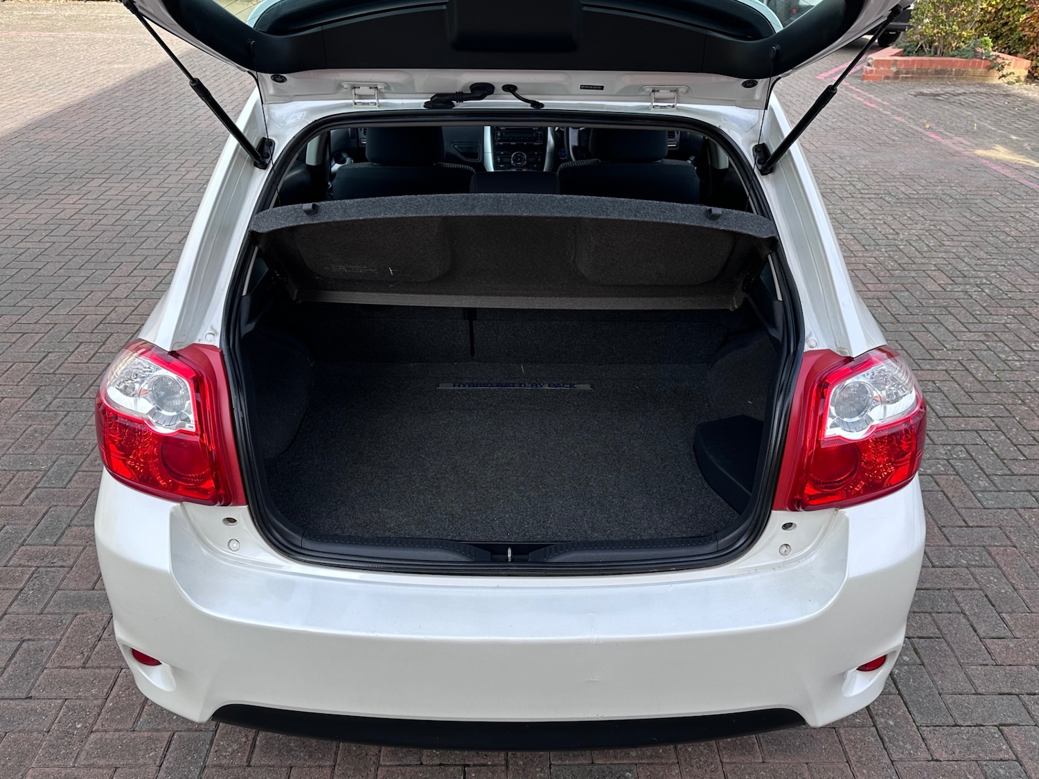 Used Toyota Auris 2011 for sale - 77335704: Photo 27