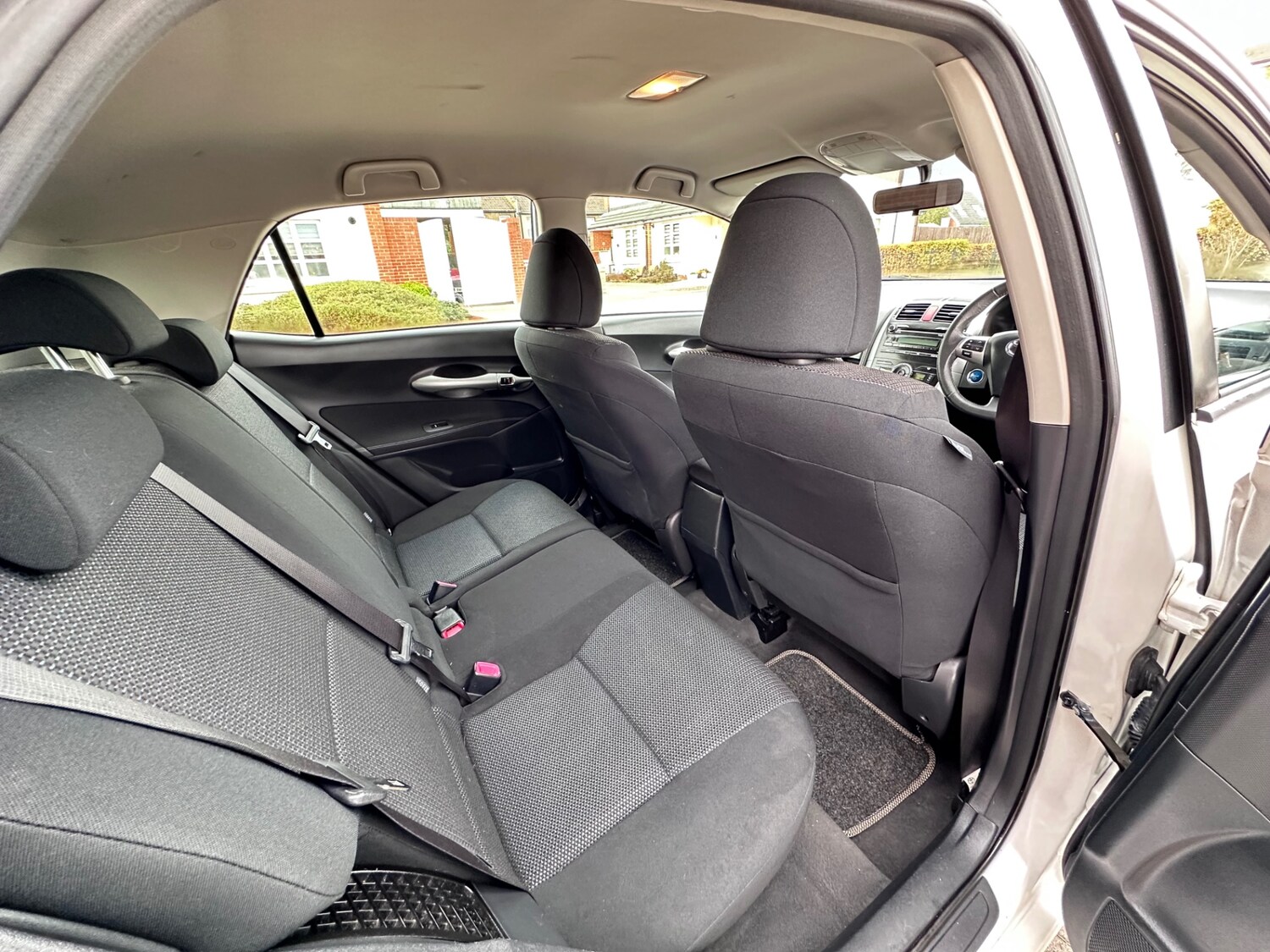 Used Toyota Auris 2011 for sale - 77335704: Photo 73