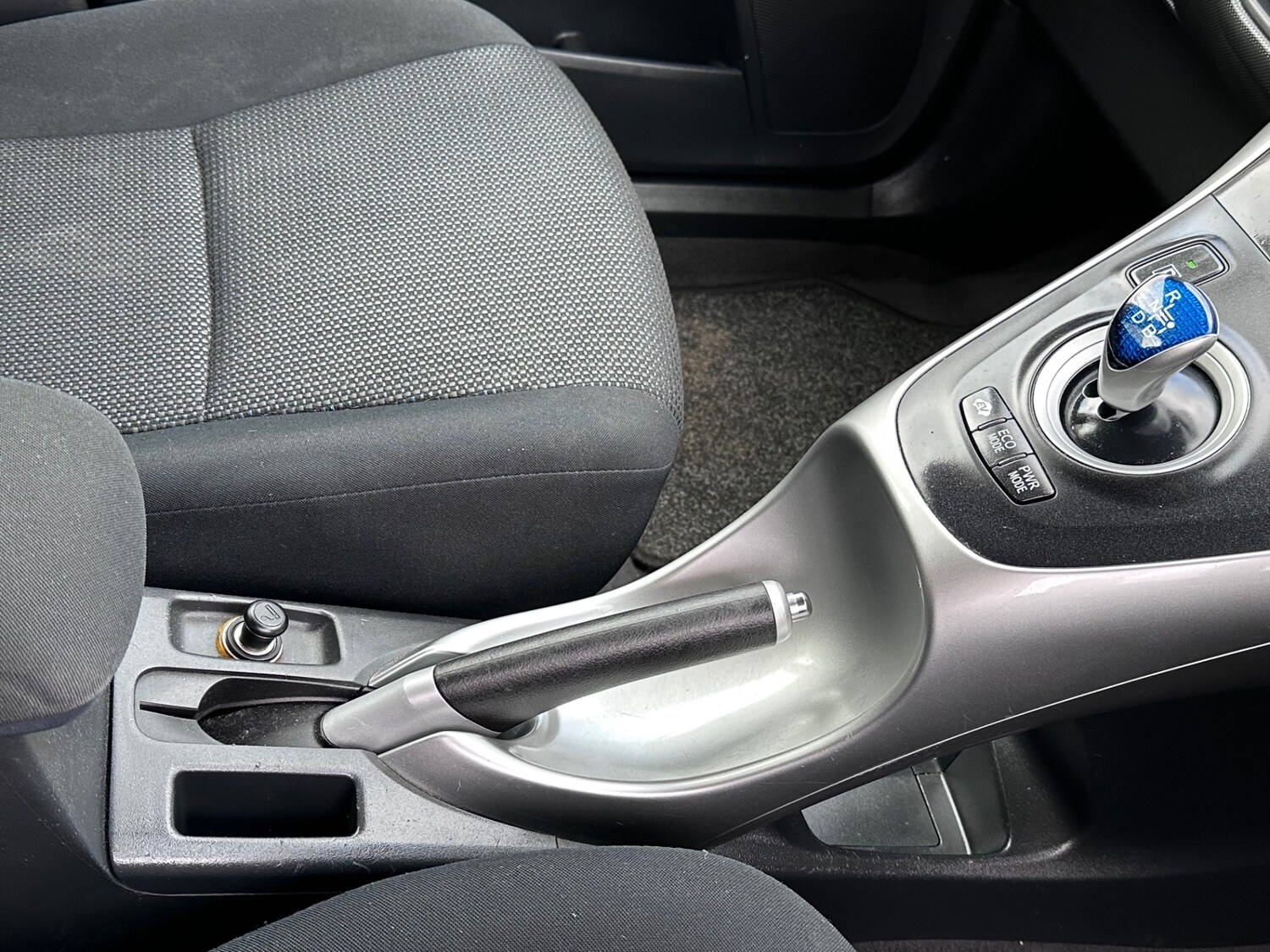 Used Toyota Auris 2011 for sale - 77335704: Photo 97