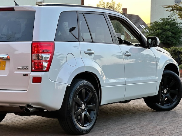 Used Suzuki Grand Vitara 2011 for sale - 75540125: Photo 25