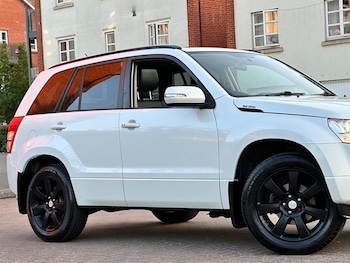Used Suzuki Grand Vitara 2011 for sale - 75540125: Photo