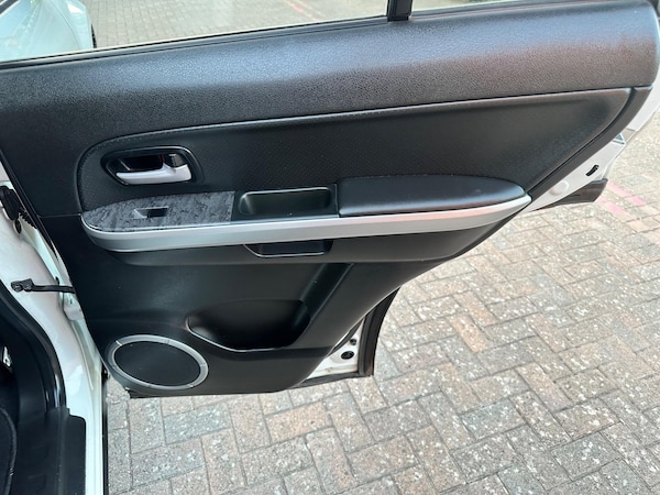 Used Suzuki Grand Vitara 2011 for sale - 75540125: Photo 68
