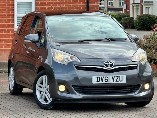 Used Toyota Verso 2011 for sale - 75614298: Photo 1