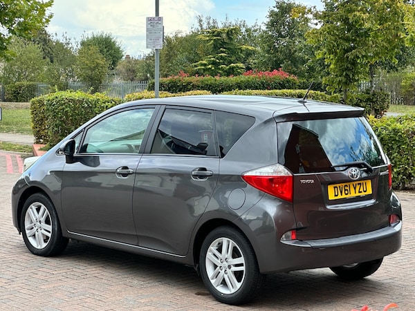 Used Toyota Verso 2011 for sale - 75614298: Photo 35