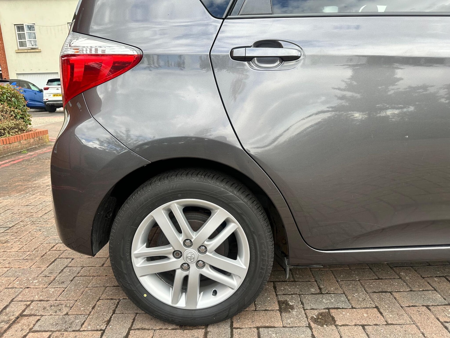 Used Toyota Verso 2011 for sale - 75614298: Photo 46