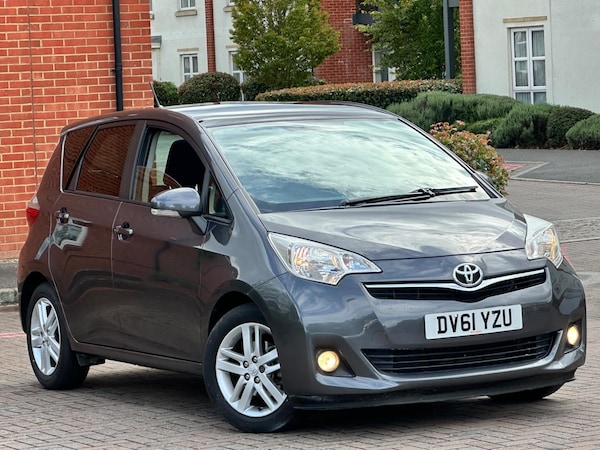 Used Toyota Verso 2011 for sale - 75614298: Photo 4