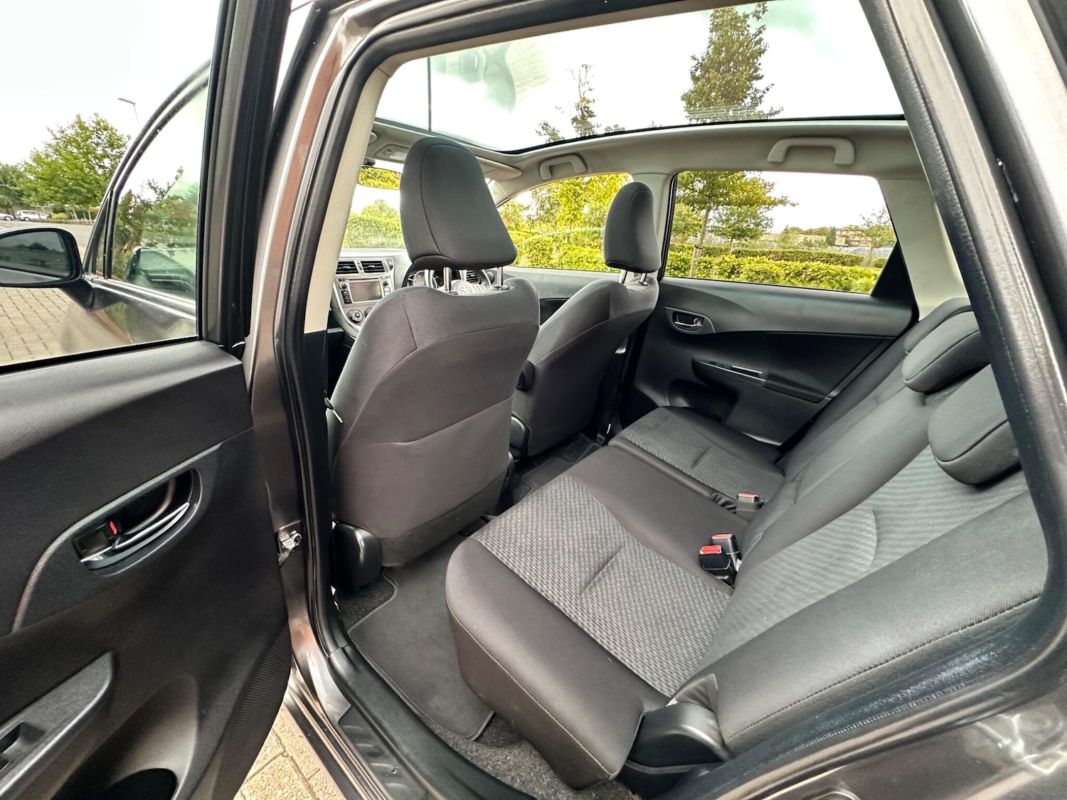 Used Toyota Verso 2011 for sale - 75614298: Photo 76