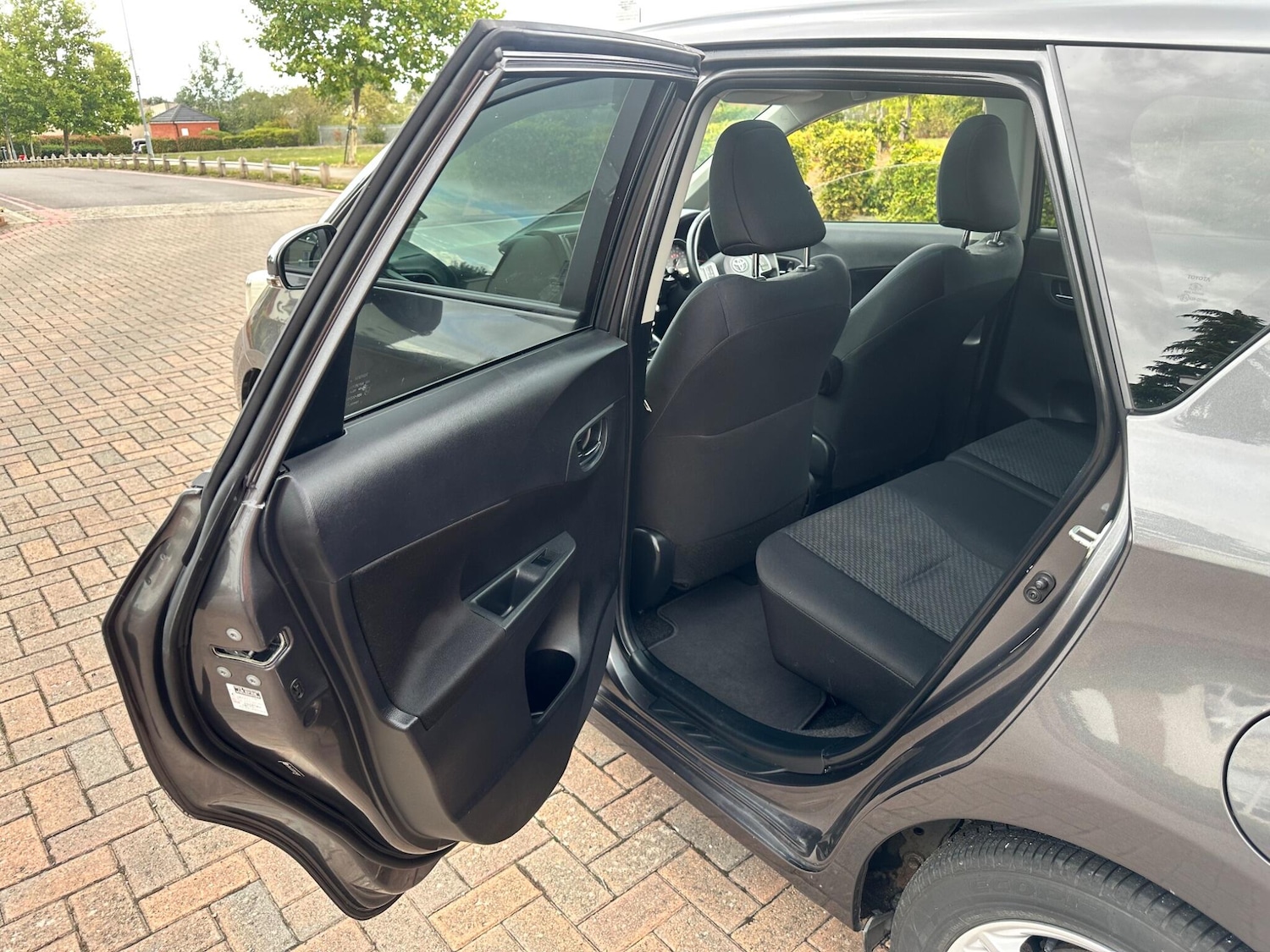 Used Toyota Verso 2011 for sale - 75614298: Photo 78