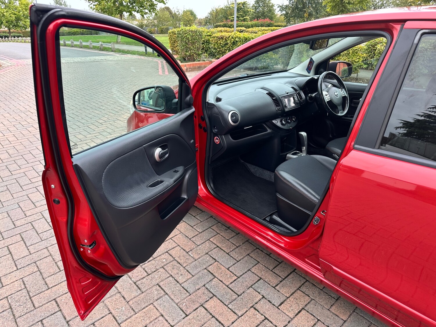 Used Nissan Note 2010 for sale - 77335677: Photo 76