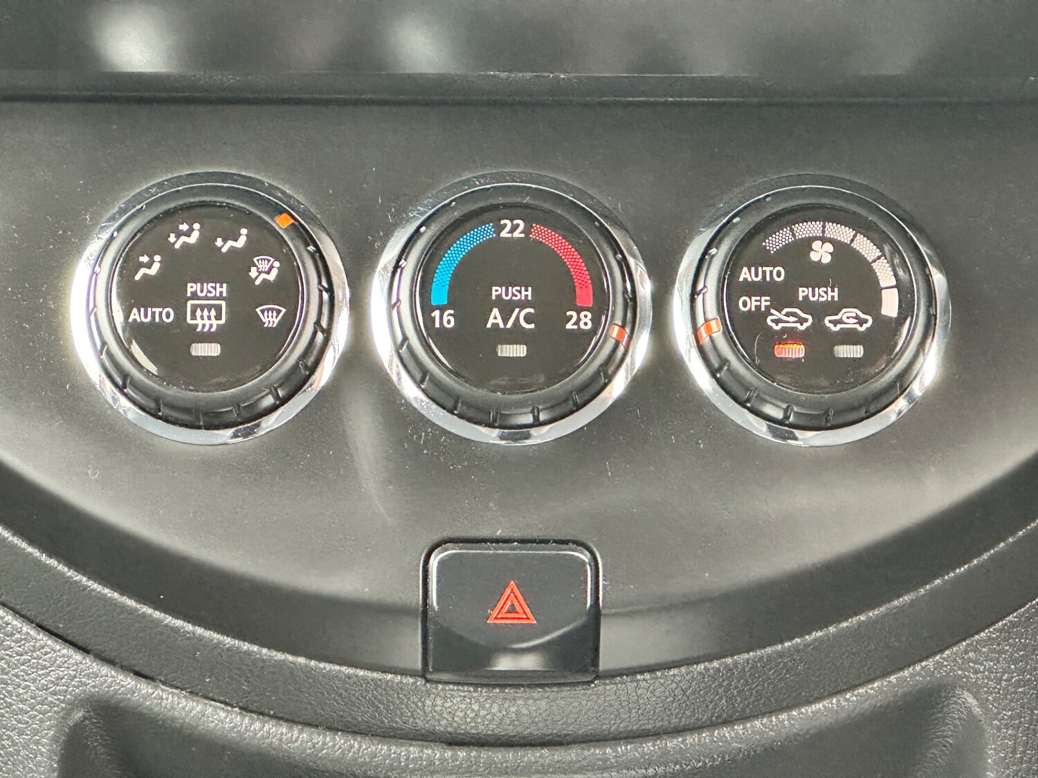 Used Nissan Note 2010 for sale - 77335677: Photo 90