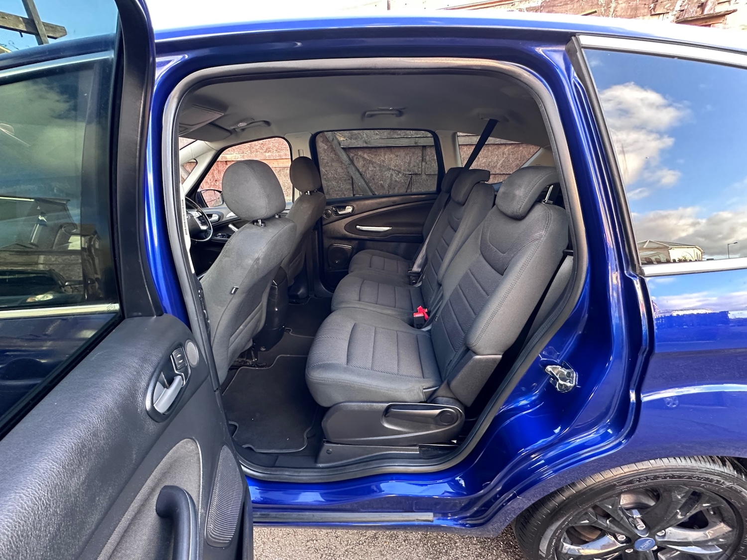 Used Ford S-Max 2015 for sale - 77335690: Photo 40