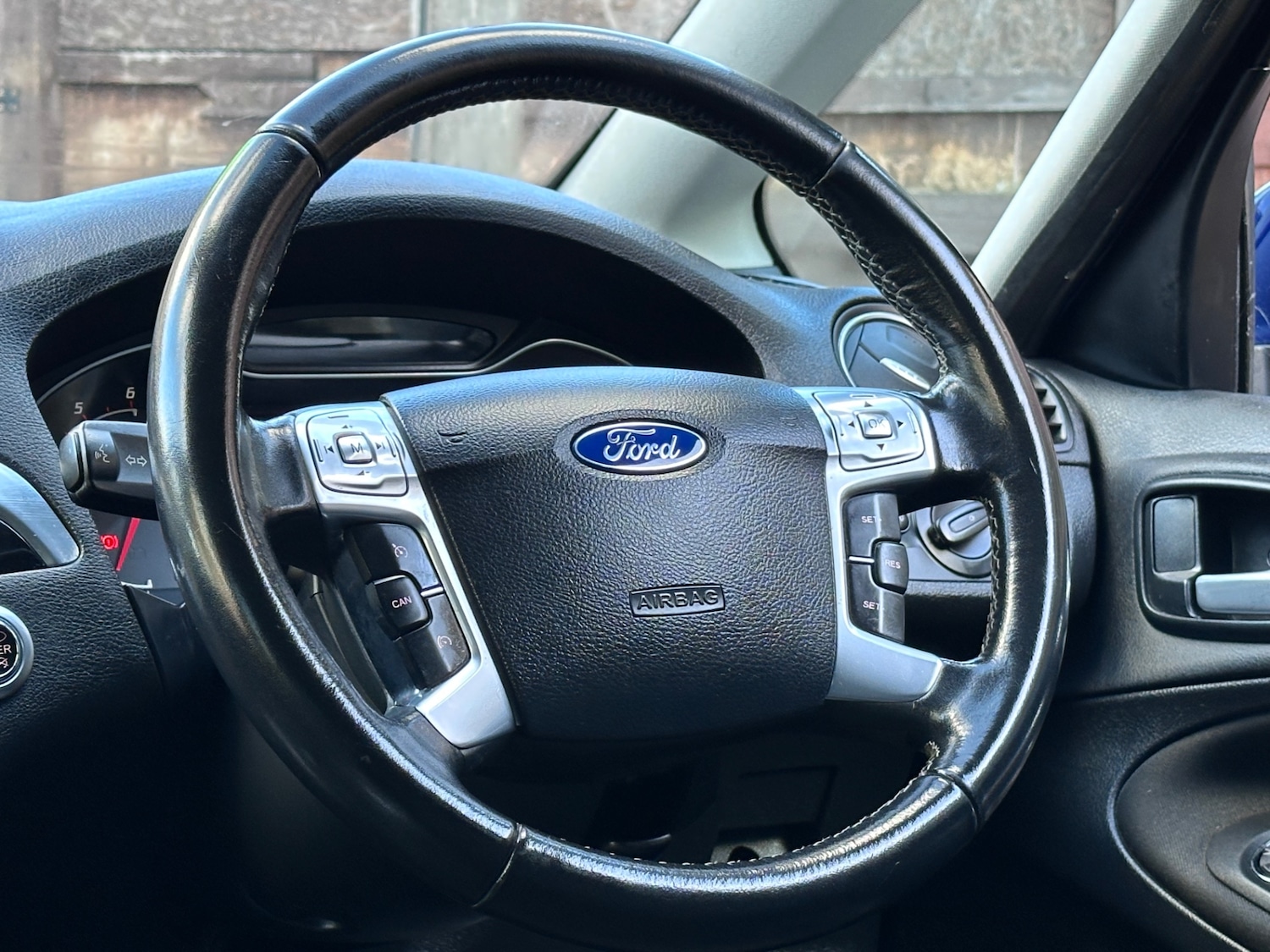 Used Ford S-Max 2015 for sale - 77335690: Photo 45