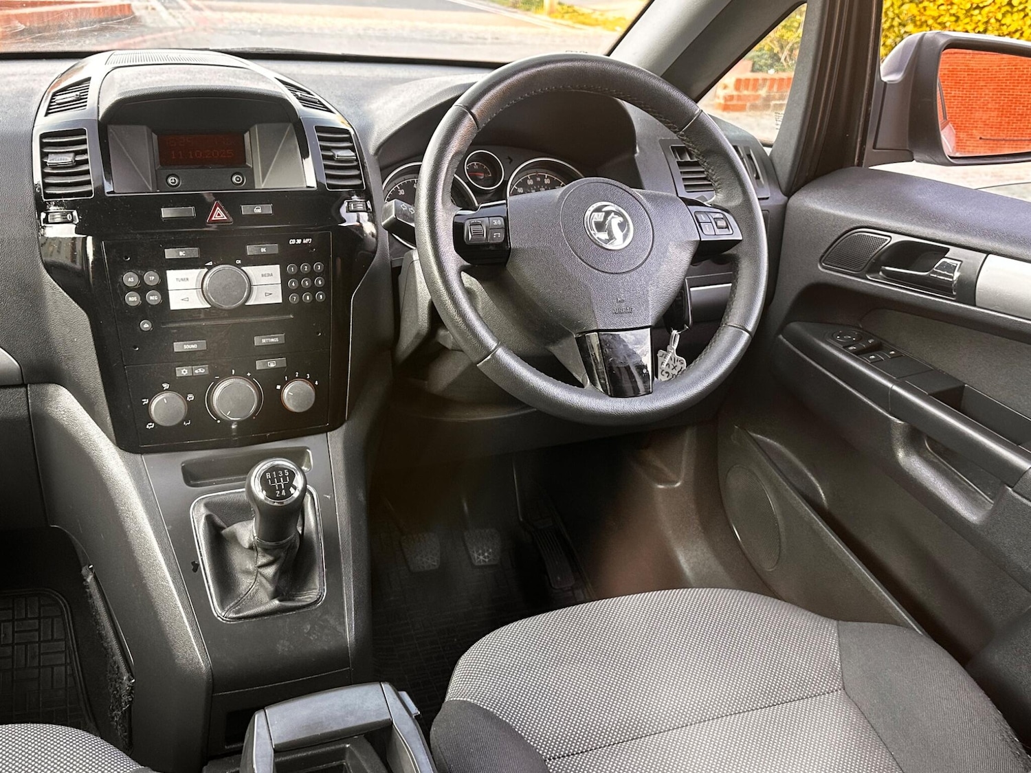 Used Vauxhall Zafira 2013 for sale - 76990315: Photo 87