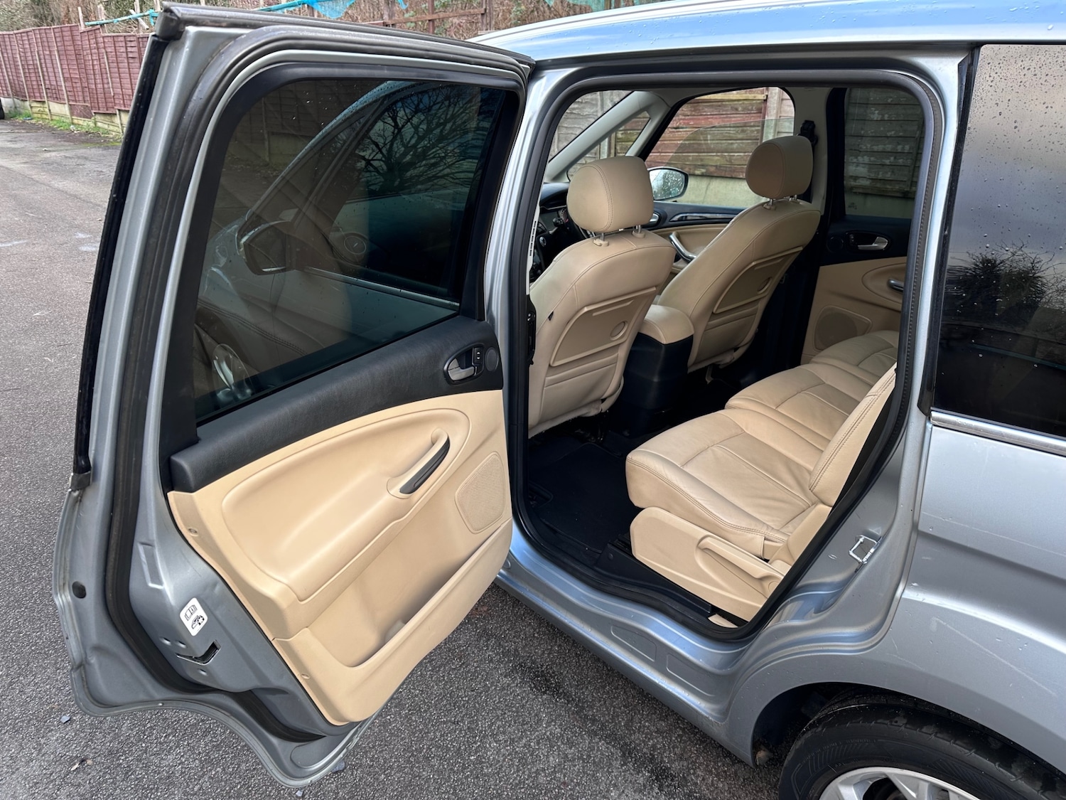 Used Ford Galaxy 2013 for sale - 77335670: Photo 40