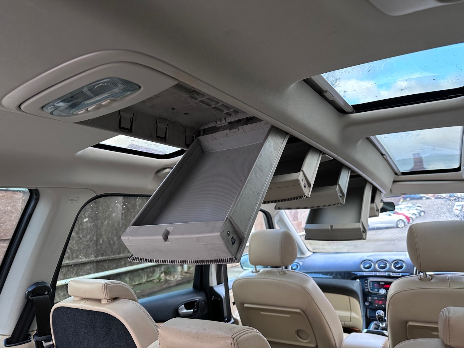 Used Ford Galaxy 2013 for sale - 77335670: Photo 41