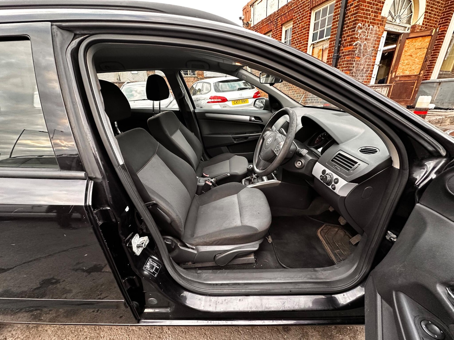 Used Vauxhall Astra 2005 for sale - 77119703: Photo 22