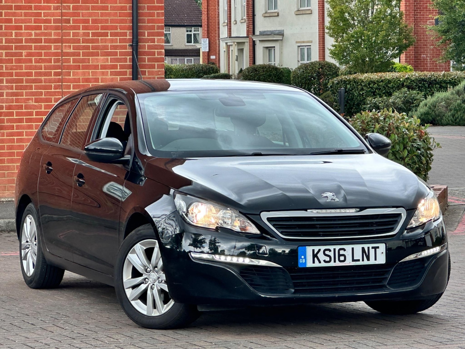 Used Peugeot 308 2016 for sale - 76898341: Photo 1