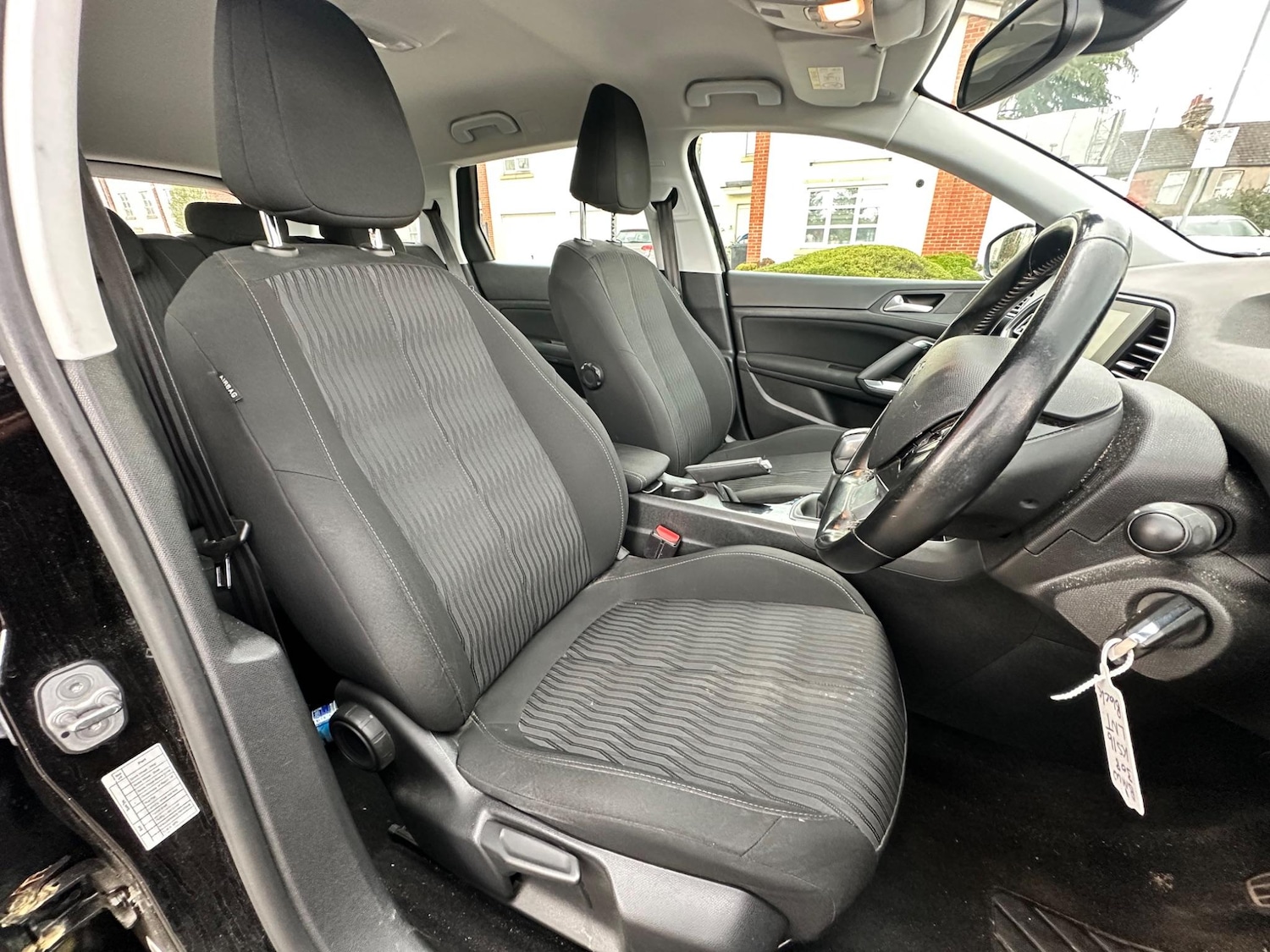 Used Peugeot 308 2016 for sale - 76898341: Photo 16