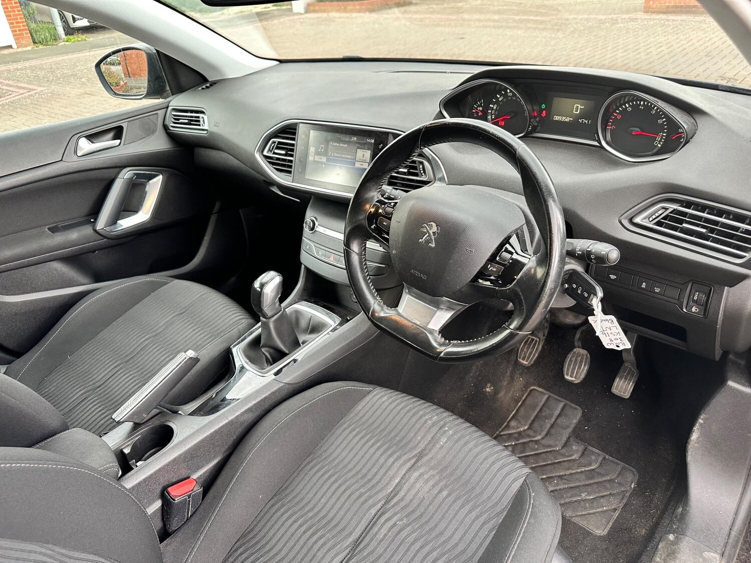 Used Peugeot 308 2016 for sale - 76898341: Photo 17